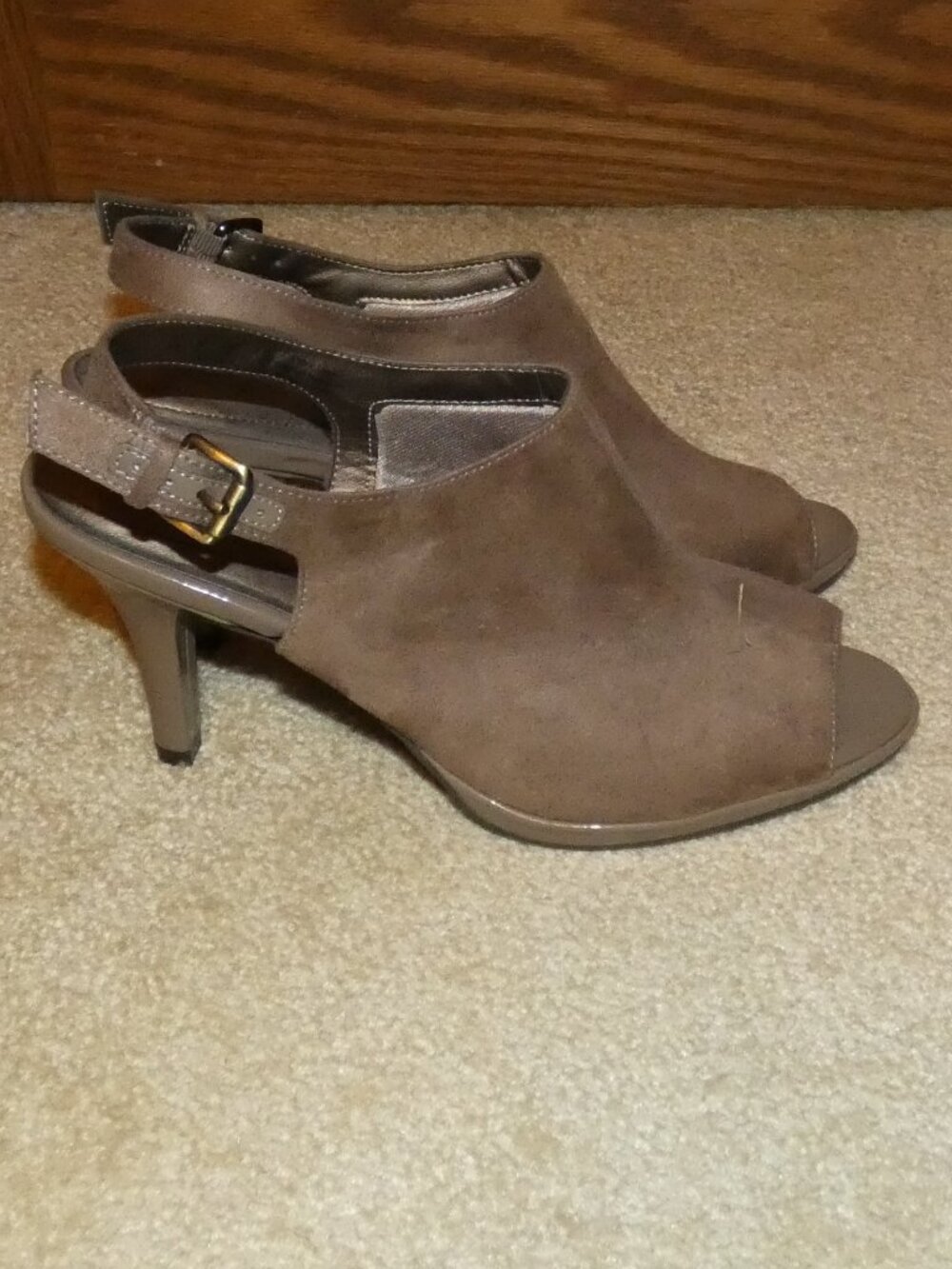 Life Stride Peep Toe Booties Size 9